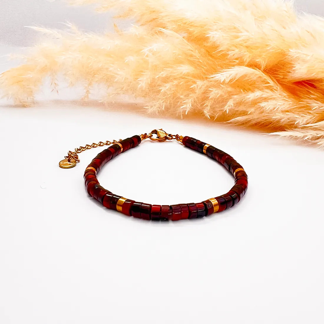 Burning Spirit Röd Tigeröga Armband