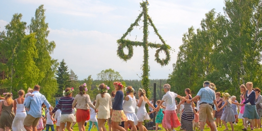 Magical Midsummer day: How to Celebrate in style!